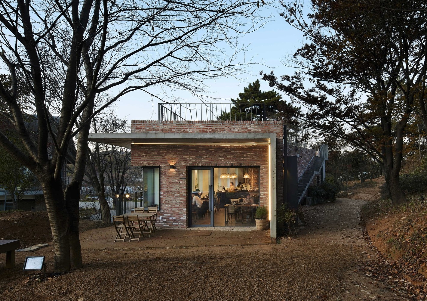 Thiết kế & Nội thất quán cafe: 09 Cafe Piora
