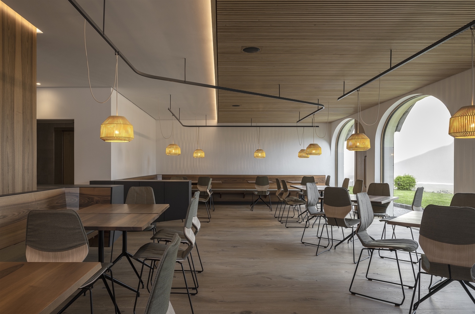 Thiết kế Quán cafe: Zentral Cafe Restaurant